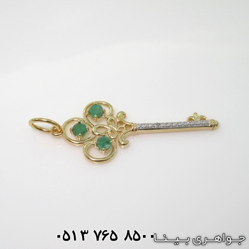 گردنبند زمرد طرح کلید