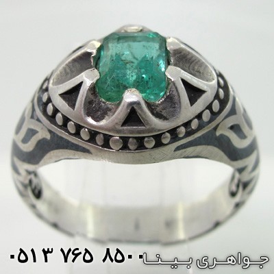 انگشتر زمرد شش چنگ شفاف