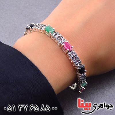 دستبند چند جواهر یاقوت و زمرد زنانه سنگین هانگ درجه یک _کد:13552