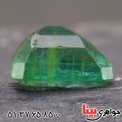 نگین انگشتر زمرد خوشرنگ مستطیلی خاص با شناسنامه بین المللی دیجیتال _کد:1873