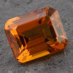 الکساندریت (تعویض رنگ با تغییر نور) _کد:13578