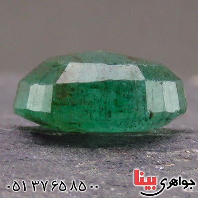 نگین انگشتر زمرد خوش نقش و زیبا کربنی همراه با شناسنامه بین المللی دیجیتال _کد:1930