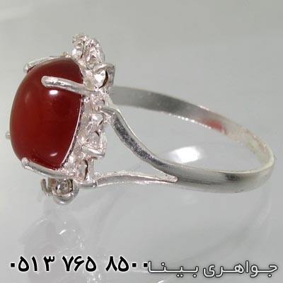 انگشتر عقیق دور جواهر