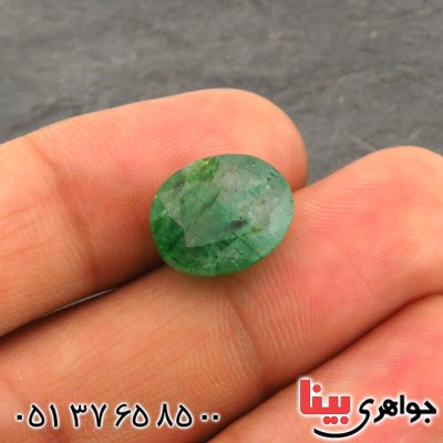 نگین انگشتر زمرد بیضی درشت خوشرنگ _کد:14244
