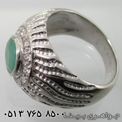 انگشتر زمرد دور نگین