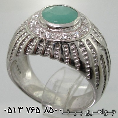 انگشتر زمرد دور نگین