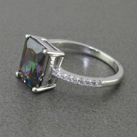 انگشتر توپاز هفت رنگ رودیوم زنانه مدل هالیوود 