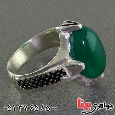 انگشتر عقیق سبز مردانه چهار چنگ سیاه قلم کاری _کد:15473