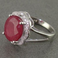 انگشتر یاقوت سرخ رودیوم زنانه مدل گلبرگ 