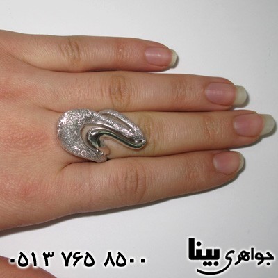 انگشتر طرح طلا سفید بزرگ