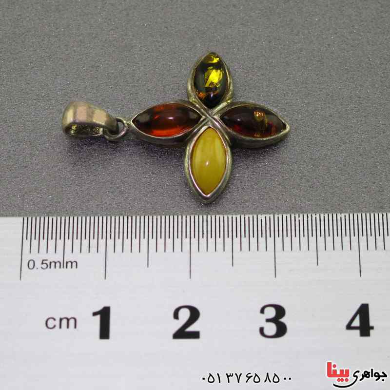 گردنبند کهربا قدیمی طرح گل چهار پر _کد:16167