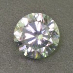 روسی ( موزانایت ) سفید درخشان و زیبا _کد:2595