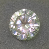 نگین انگشتر الماس روسی ( موزانایت ) درخشان و زیبا 