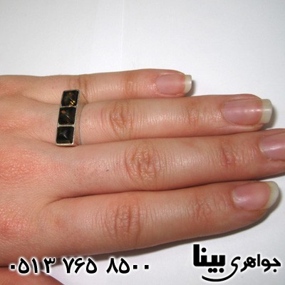 انگشتر کهربا مربعی
