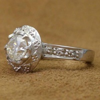 انگشتر موزانایت طرح الماس مدل آذری زیبا 