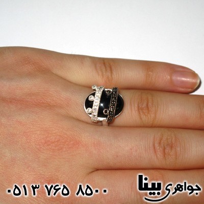 انگشتر عقیق سیاه (اونیکس) زنانه حدیدکاری