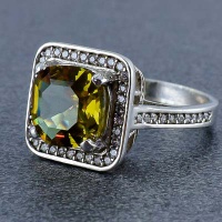 انگشتر الکساندریت رودیوم زنانه بسیار زیبا 