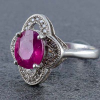 انگشتر یاقوت سرخ زنانه بسیار شفاف و درخشان 