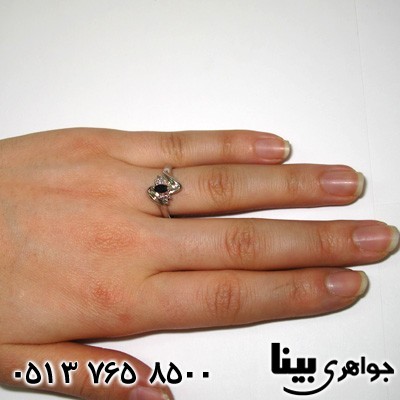 انگشتر یاقوت کبود و الماس زنانه طرح z