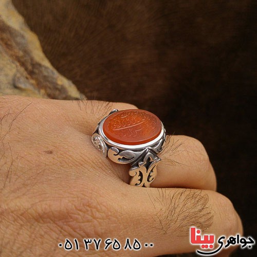 انگشتر عقیق یمنی سرخ دور الماس با حکاکی عالی _کد:21760