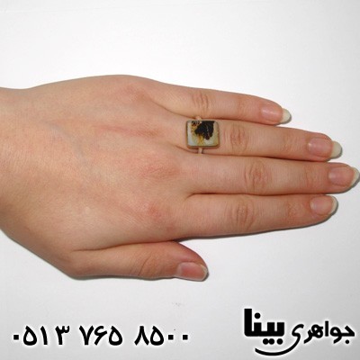 انگشتر عقیق شجری نقش درخت و صخره