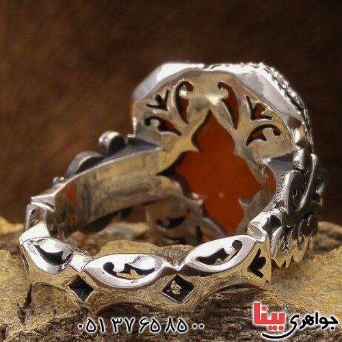 انگشتر عقیق یمنی سرخ دور الماس بسیار زیبا _کد:21867