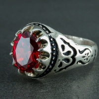 انگشتر یاقوت سرخ بسیار زیبا 