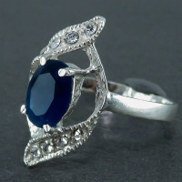 انگشتر جید بسیار خوشرنگ 