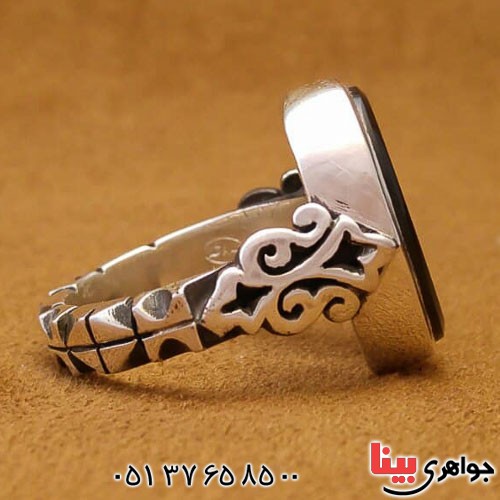 انگشتر عقیق یمنی مشکی با حکاکی بسیار زیبا _کد:22828