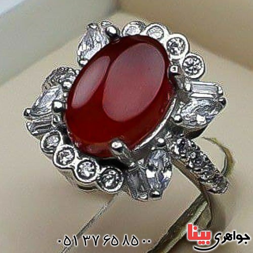 انگشتر عقیق یمنی سرخ خوشرنگ رودیوم زنانه _کد:23014