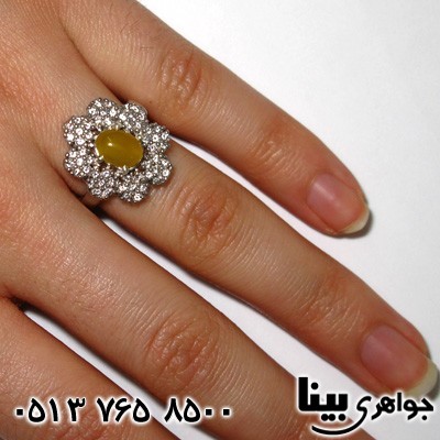 انگشتر عقیق شرف الشمس طرح گل زنانه