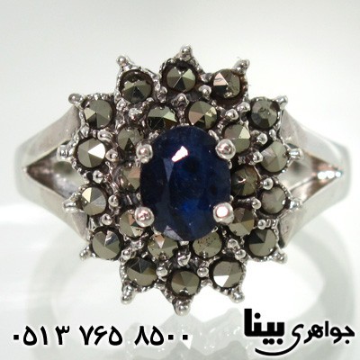 انگشتر یاقوت کبود و حدید طرح گل زنانه