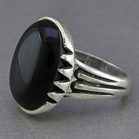 انگشتر عقیق سیاه (اونیکس) خاص ، زیبا و شیک مردانه 