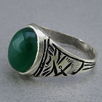 انگشتر عقیق سبز سایز کوچک خوشرنگ و خاص 