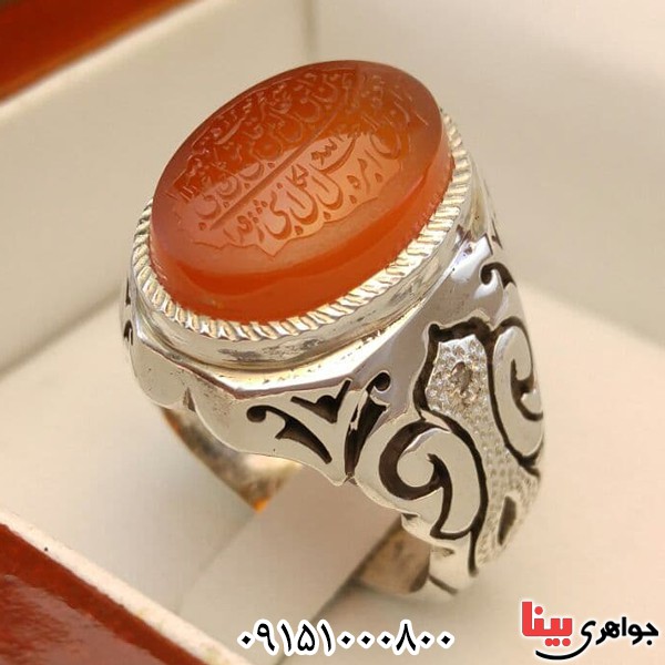 انگشتر عقیق یمنی سرخ فاخر با حکاکی و من یتق الله _کد:25924 انگشتر عقیق یمنی سرخ فاخر با حکاکی و من یتق الله _کد:25924