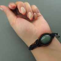 دستبند یشم زیبا سبک تبتی 