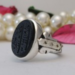 مشکی خطی دور برلیان دست ساز با حکاکی یا مولاتی یا فاطمه الزهرا اغیثینی _کد:28175