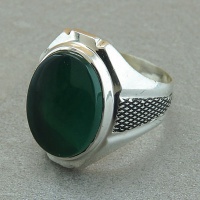 انگشتر عقیق سبز خاص مردانه زیبا همراه با حرز 