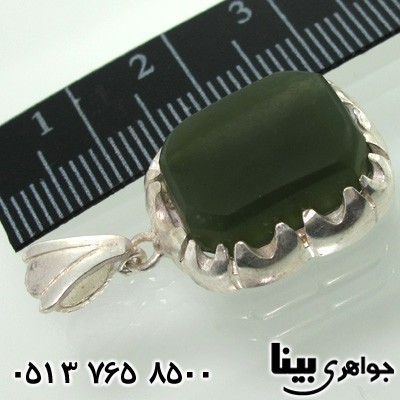 گردنبند یشم مربعی