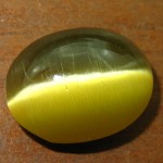 چشم گربه سبز