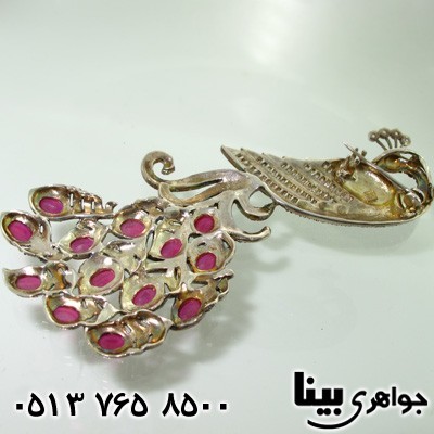 گردنبند یاقوت سرخ و گل سینه طاووسی