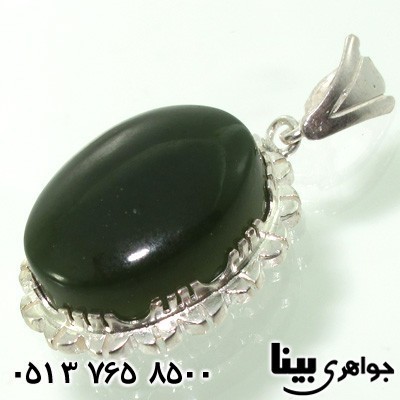 گردنبند یشم بیضی برجسته
