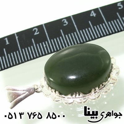 گردنبند یشم بیضی برجسته