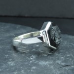 جزع با حکاکی یا واسع دست ساز با حرز و تربت _کد:31844