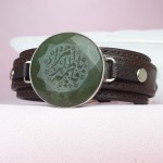 دستبند یشم یمنی با حکاکی یا فاطمه الزهرا و قاب دست ساز _کد:۳۲۱۹۱