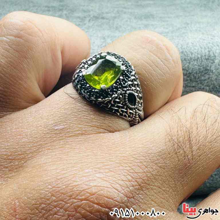 انگشتر زبرجد بسیار خوشرنگ و خاص _کد:33050