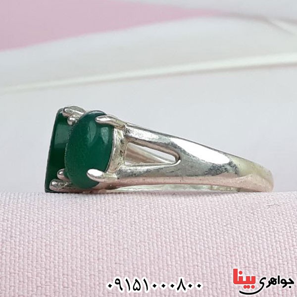 انگشتر عقیق سبز سه نگین خطی با حکاکی یا فاطمه و من یتق الله _کد:33829