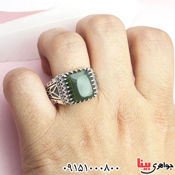 انگشتر یشم یمنی بسیار خاص و شکیل _کد:33830