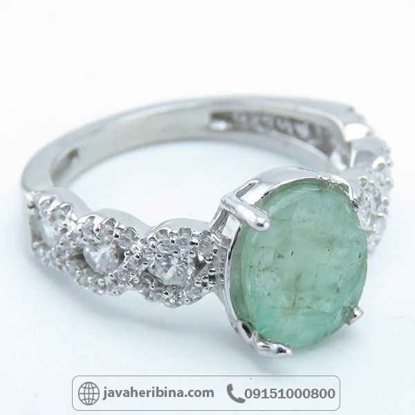 انگشتر زمرد بسیار زیبا و خاص _کد:34610