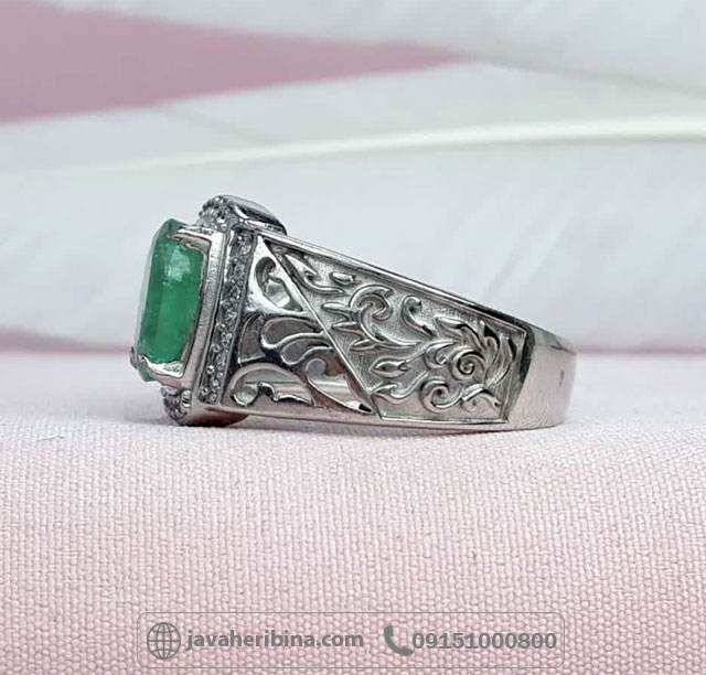 انگشتر زمرد نقره مردانه فاخر و زیبا _کد:34956 انگشتر زمرد نقره مردانه فاخر و زیبا _کد:34956